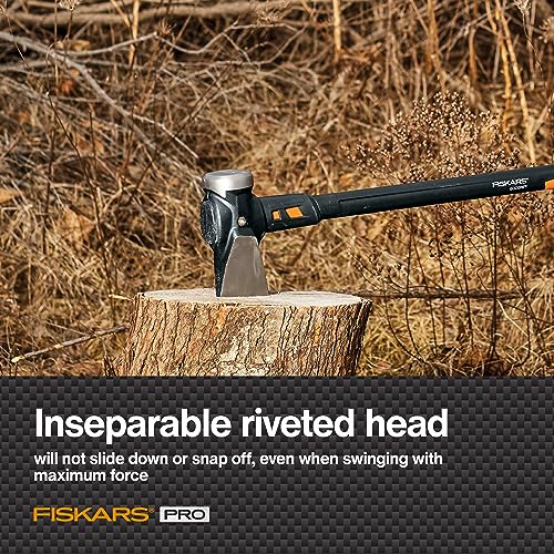 Fiskars IsoCore handle detail emphasizing non-slip grip