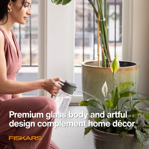 Fiskars ergonomic handle provides secure control during misting and pouring.