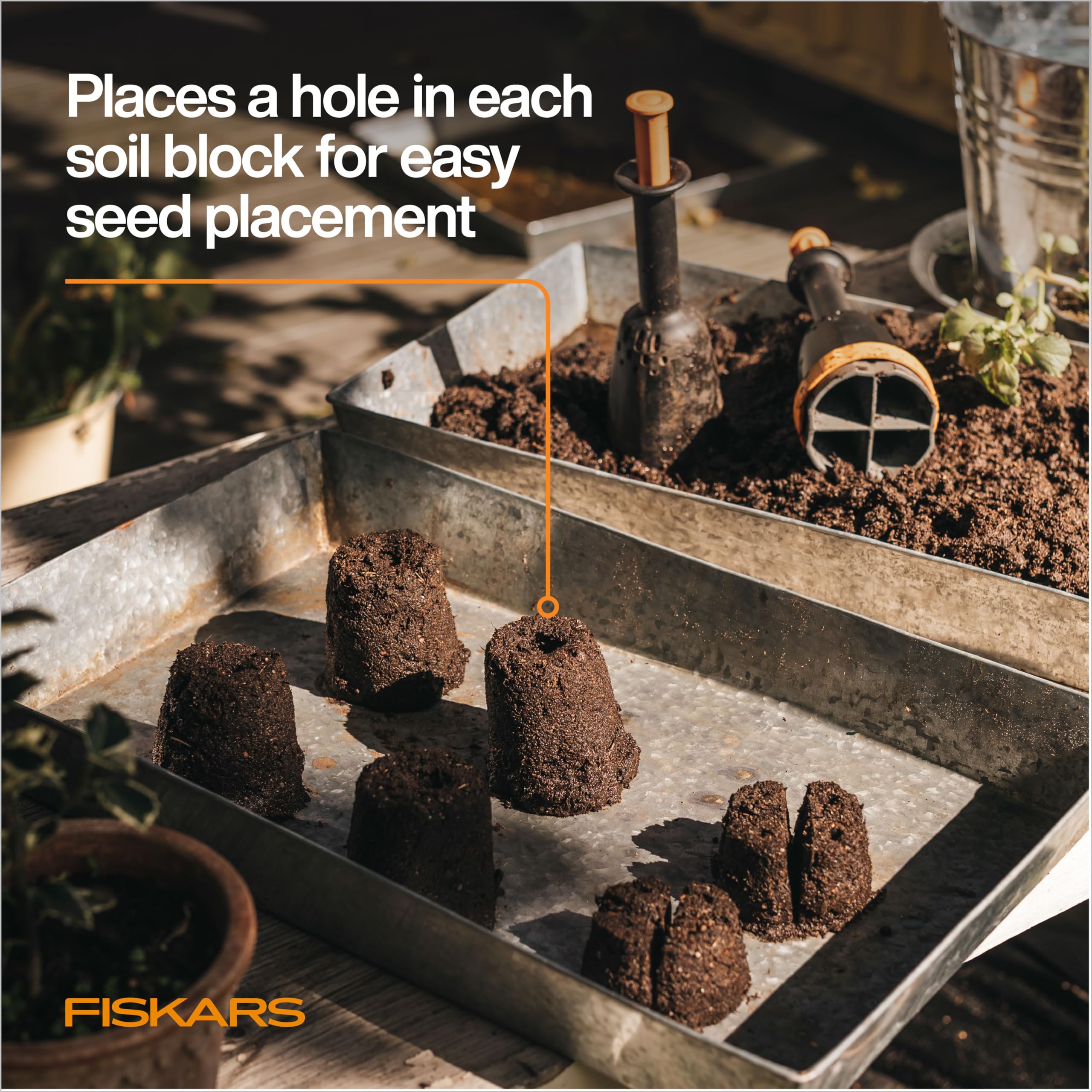 Natural air pruning promotes healthier seedling roots with the Fiskars design