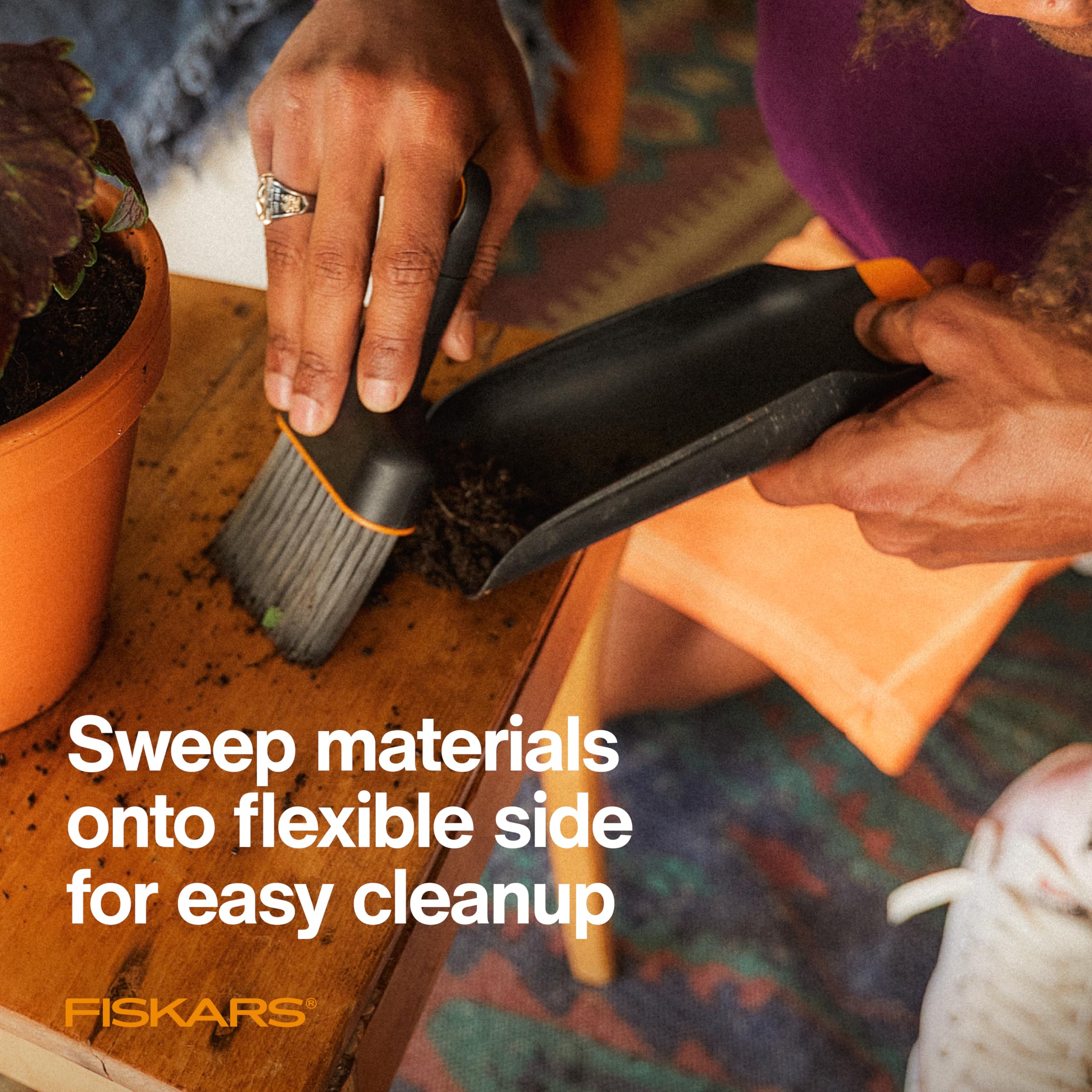 Fiskars Planting Soil Scoop & Brush Set durable recycled resin construction