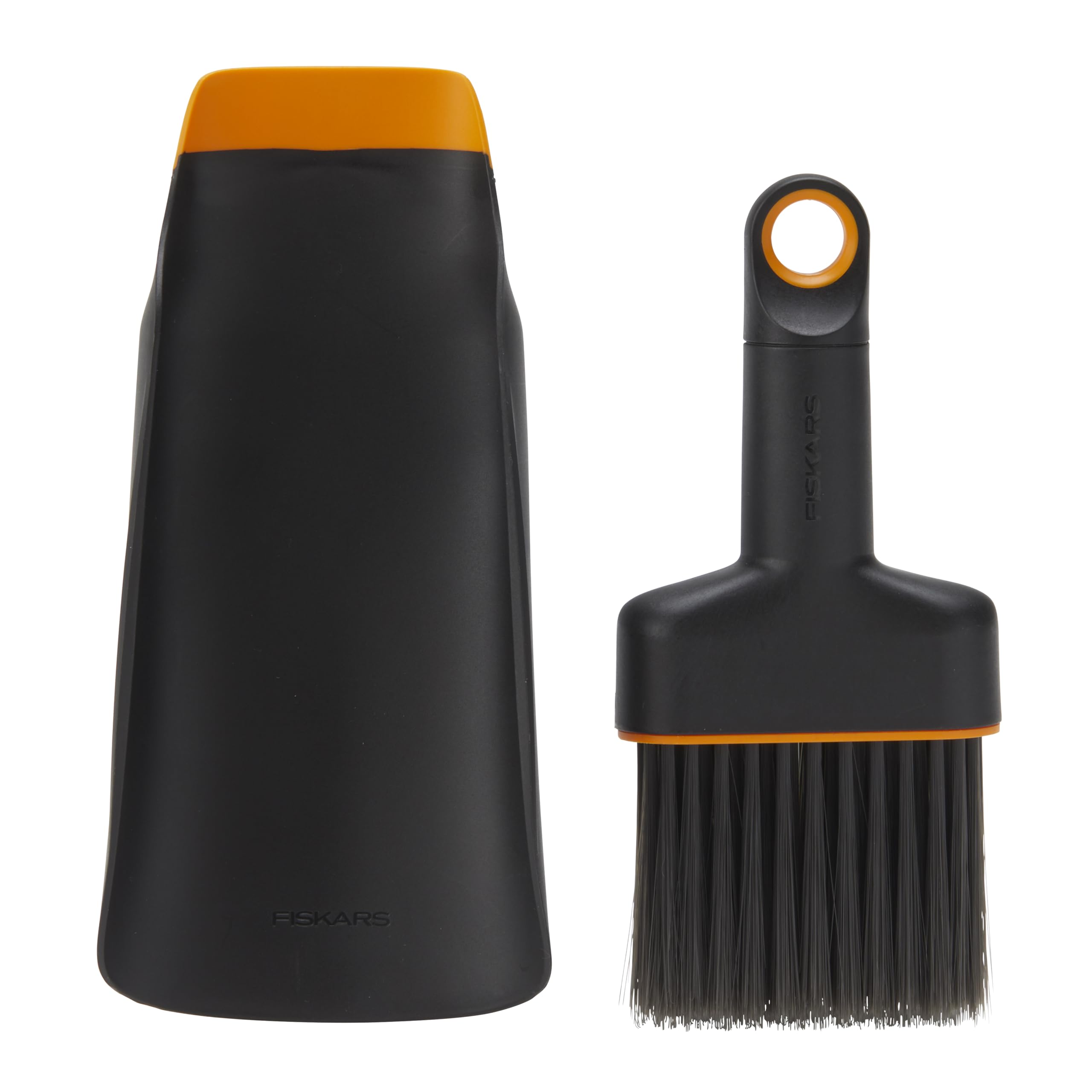 Fiskars Planting Soil Scoop & Brush Set narrow end for precise digging in pots