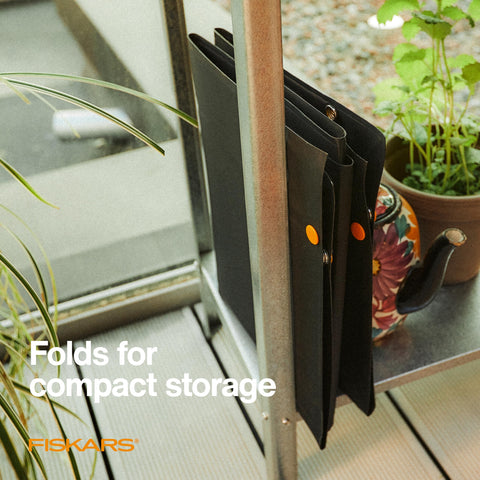Fiskars Perfect for potting and transplanting small to medium plants