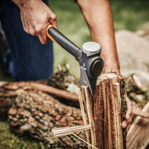 Fiskars Pro IsoCore Maul shock-absorbing handle reduces fatigue during splitting
