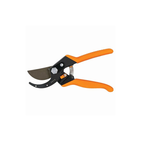 Fiskars Pro Pruner shock-reducing bumpers lessen impact during fast snips.