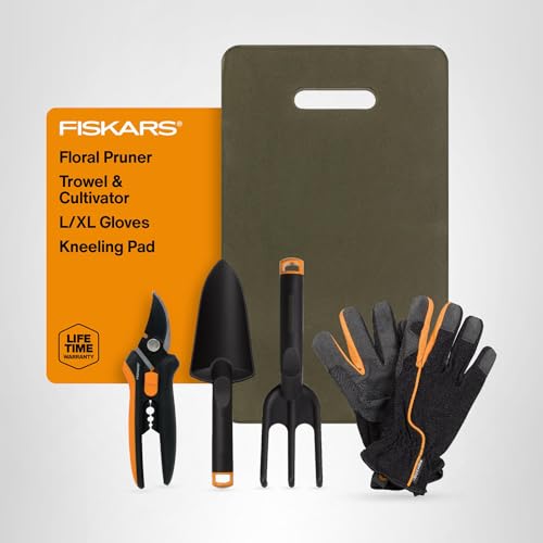 Fiskars rustproof FiberComp tools set for durable garden work.