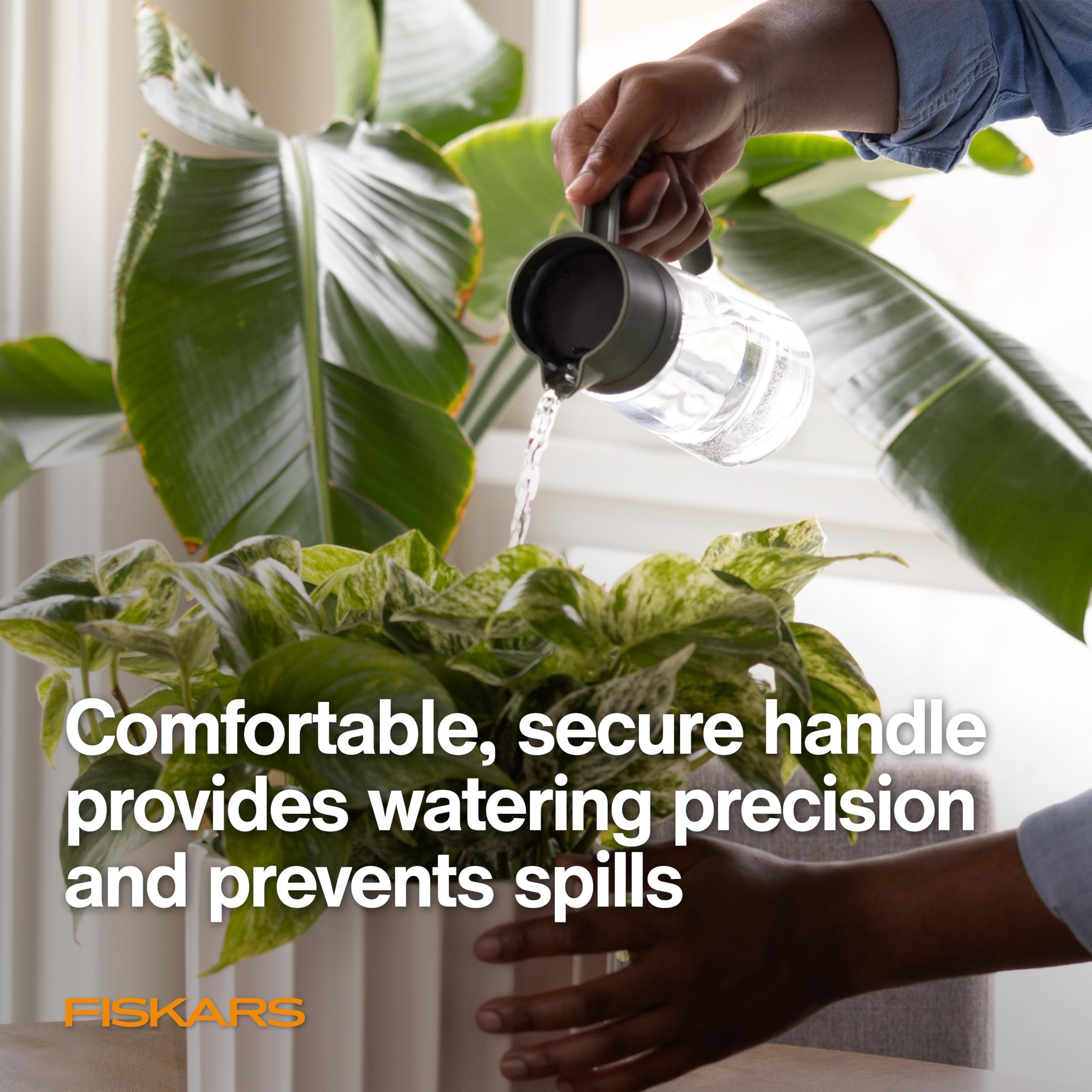 Fiskars comfortable secure handle for steady pouring