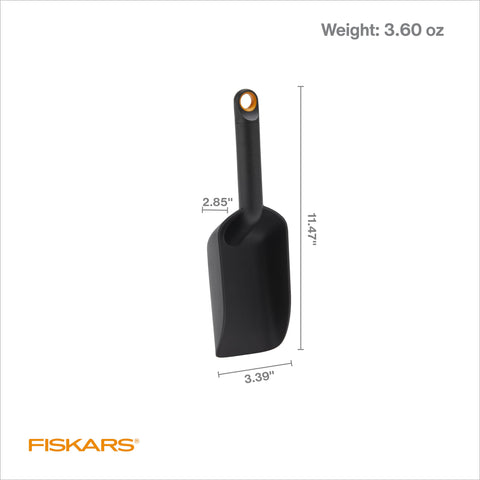 Fiskars soil scoop 1-5 cup capacity speeds filling medium planters.