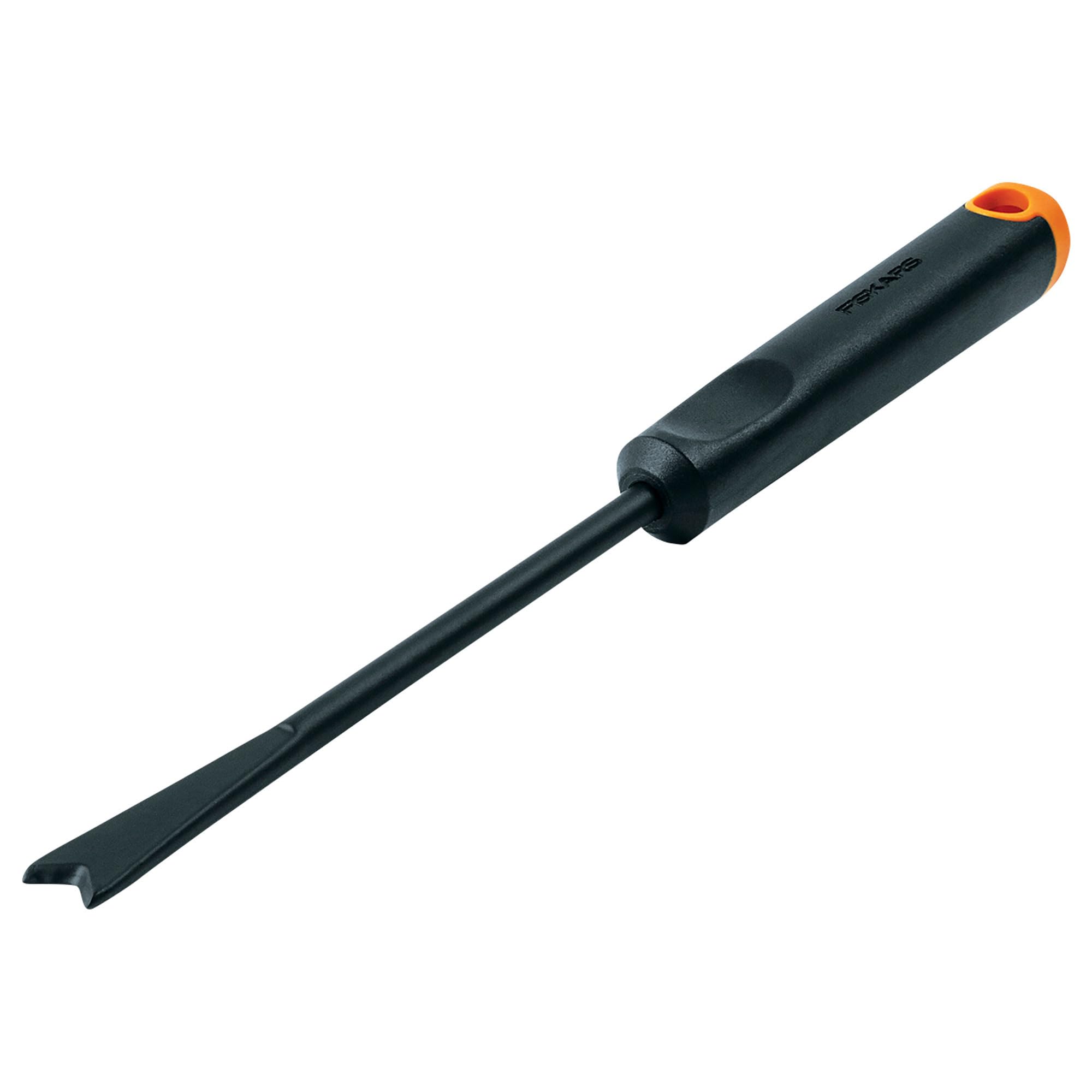 Fiskars weeder W-Ergo ergonomic grip reduces fatigue during weeding.