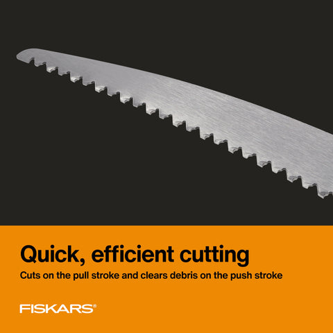 Fiskars Woodzig chainsaw-tooth design enables easier cuts through thick branches.