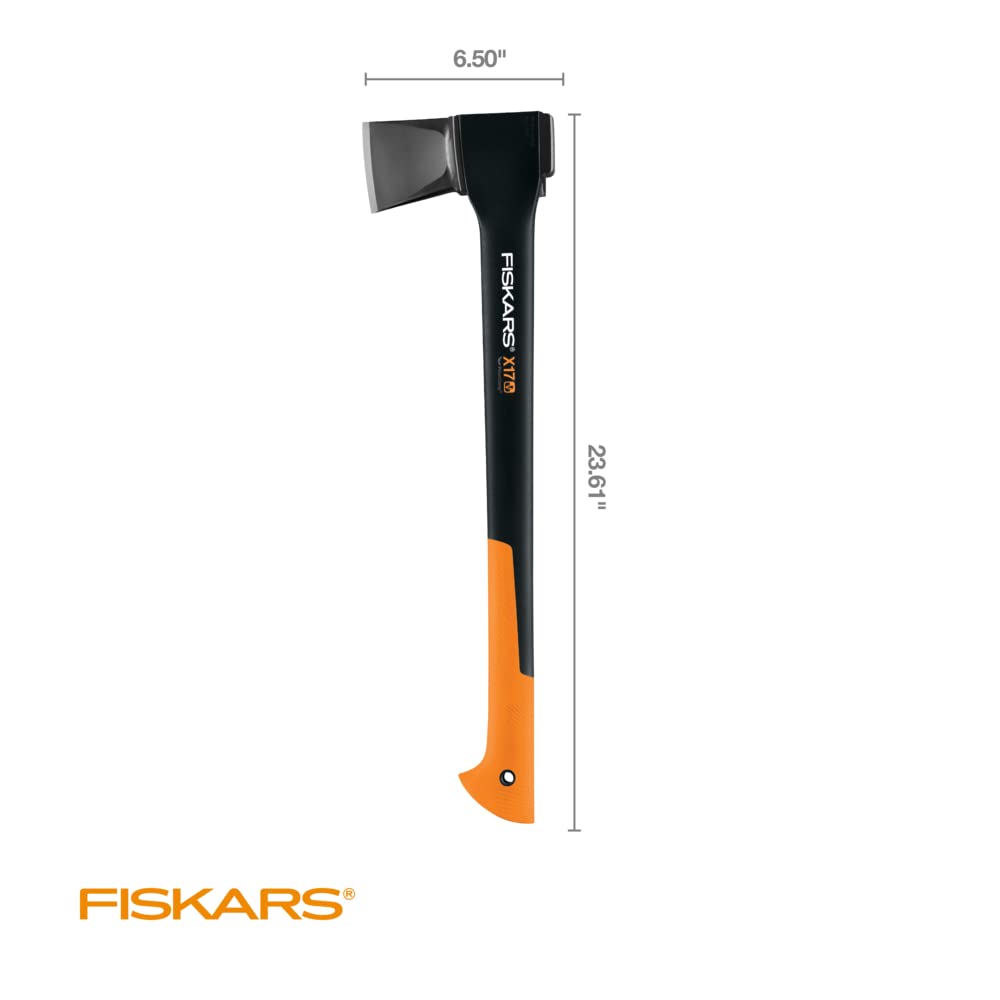 Fiskars X11 FiberComp handle close-up highlighting lightweight, weather-resistant grip