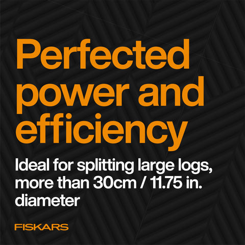 Fiskars X36 Super Splitting Axe oversized hooked end aids confident, controlled splits.
