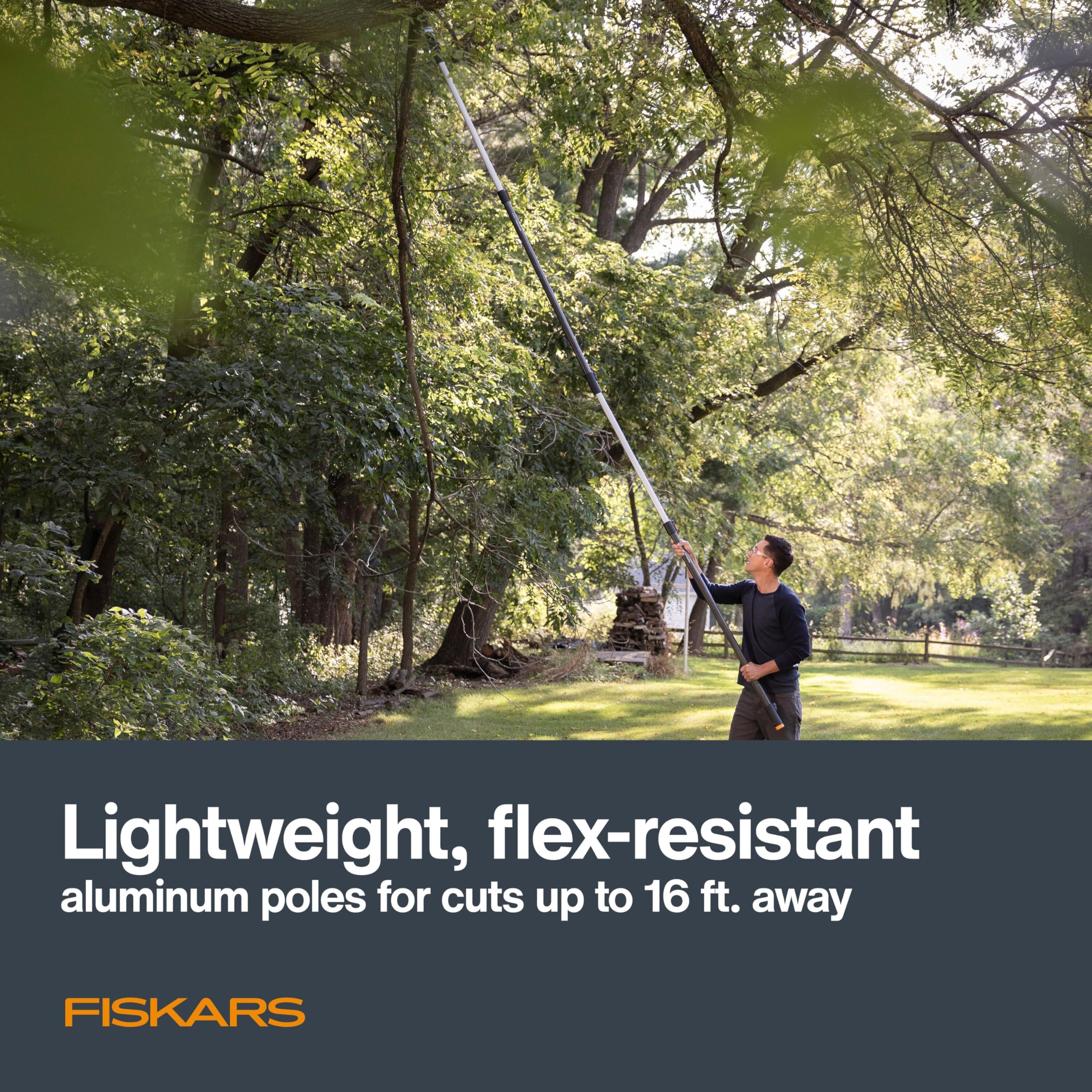 Fiskars XtendControl cord reel keeps cutting line taut at fingertips