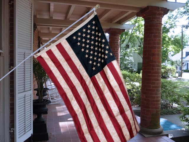 Flags Importer aluminum construction resists weather and wear.