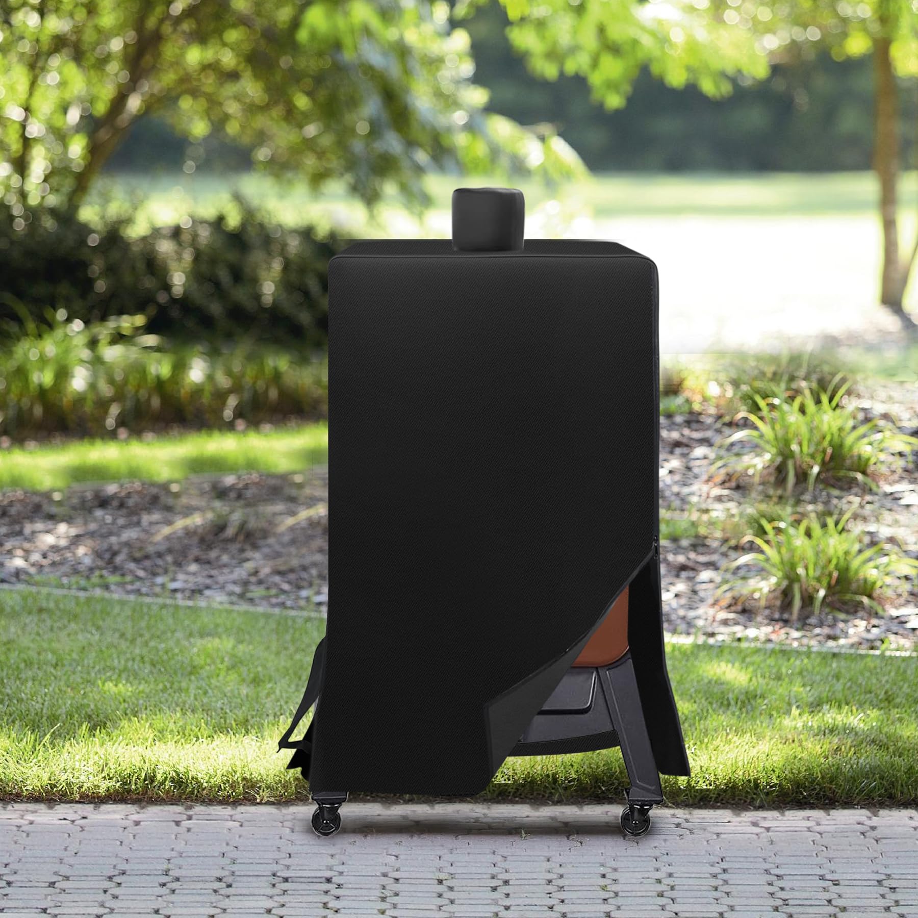 FlameDuty Backwoods 3400-chubby compatible cover for outdoor grilling.