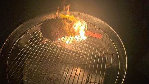 FlameTechGrills 16-gauge stainless steel construction ensures durability.