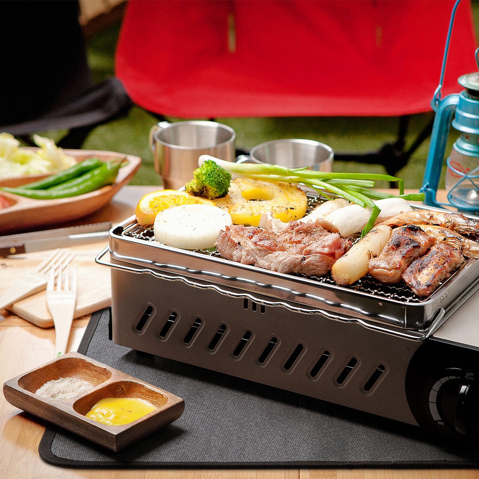 FLASLD bbq mat protects the tabletop from spills and stains.