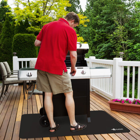 FLASLD fireproof non-stick BBQ mat keeps grill area clean.