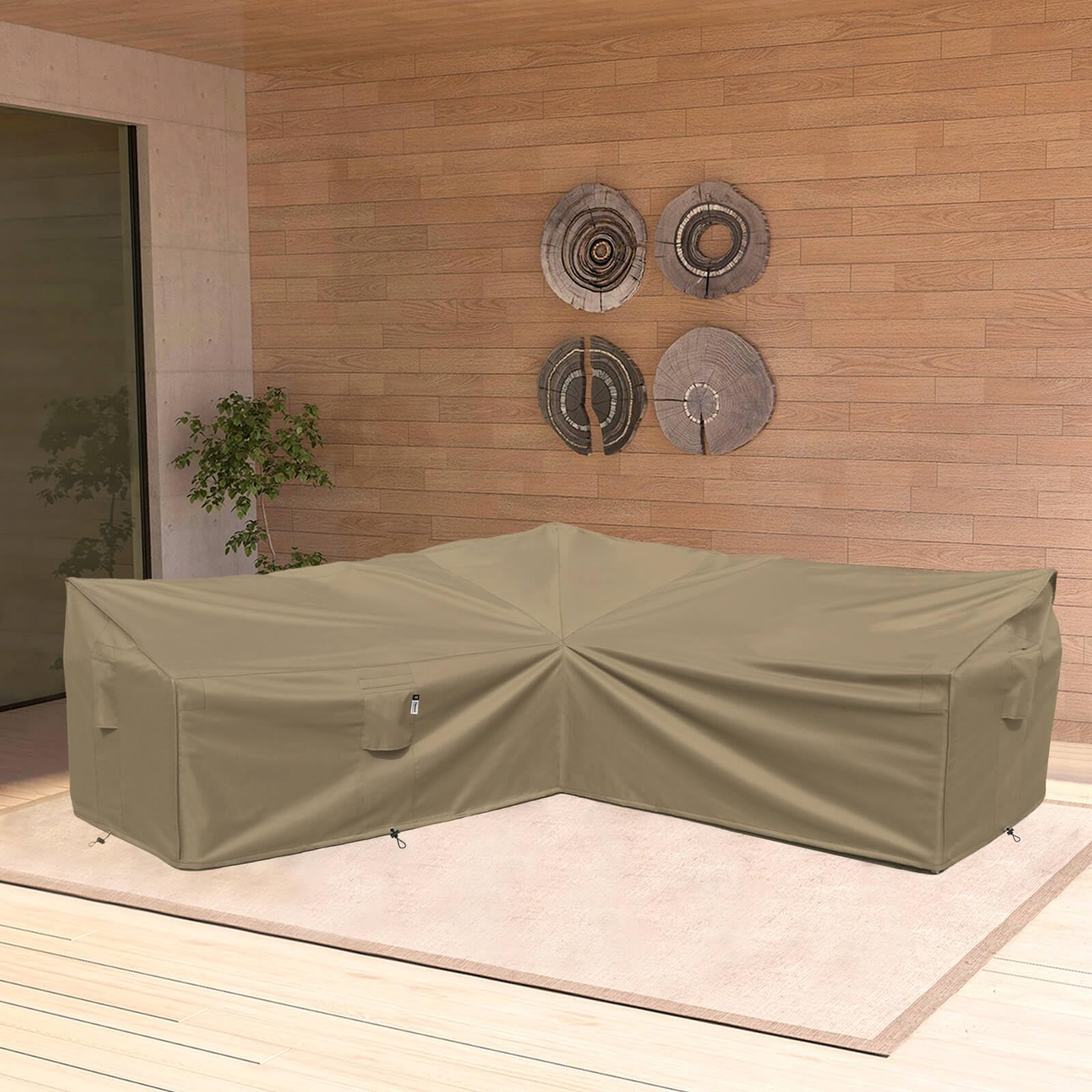 Flexiyard padded handles aid easy fitting and removal.