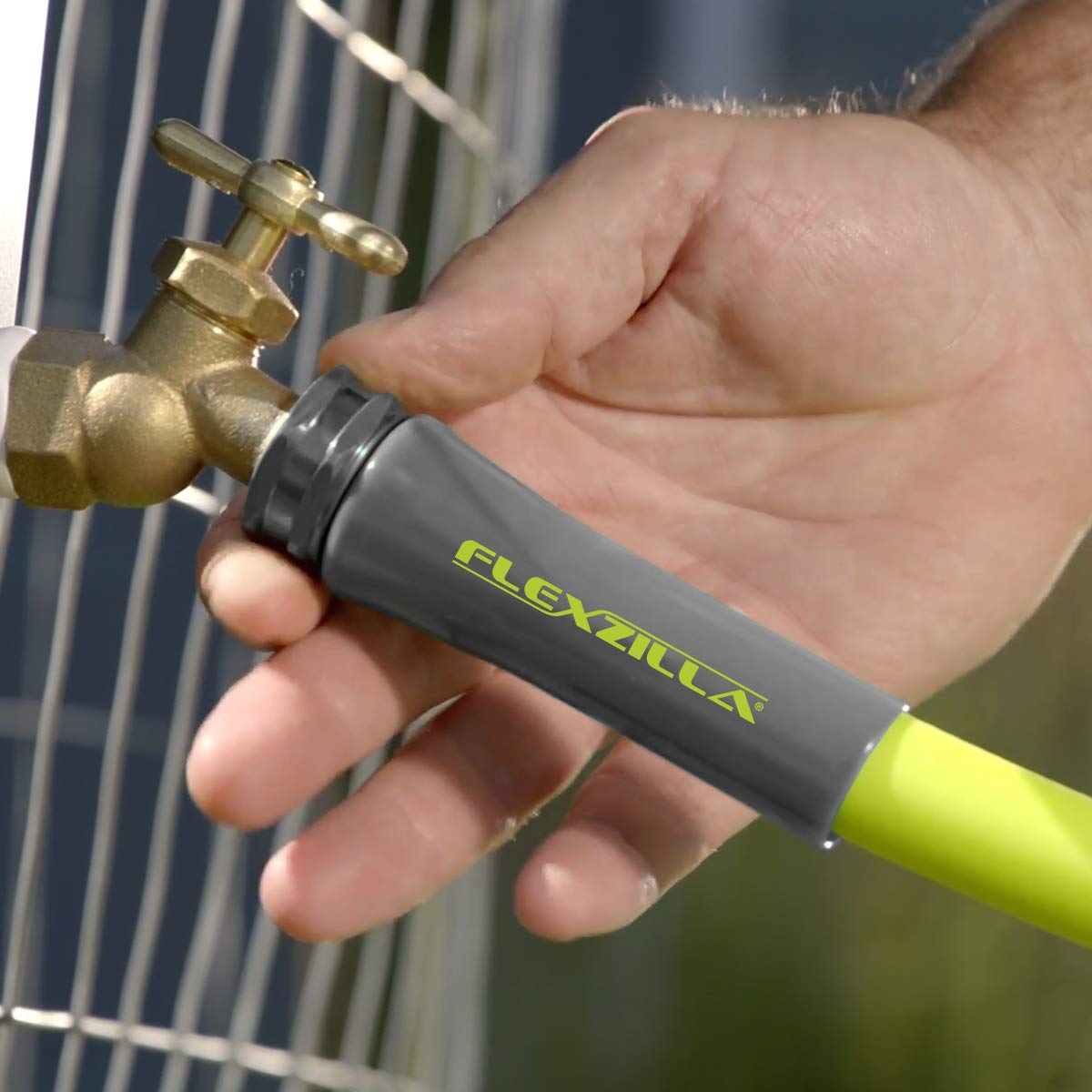 Flexzilla abrasion-resistant outer cover guards against wear.