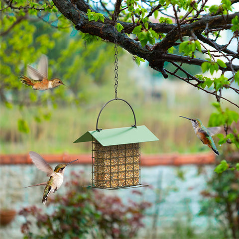 FLINTER Bird Feeder made of durable steel withstands outdoor conditions.