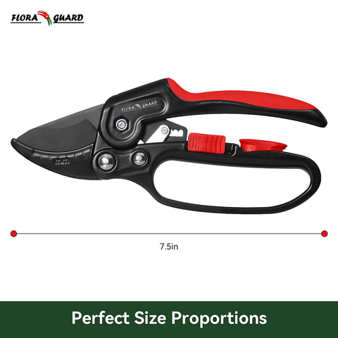 FLORA GUARD pruning shears aluminum handle provides sturdy, durable performance.