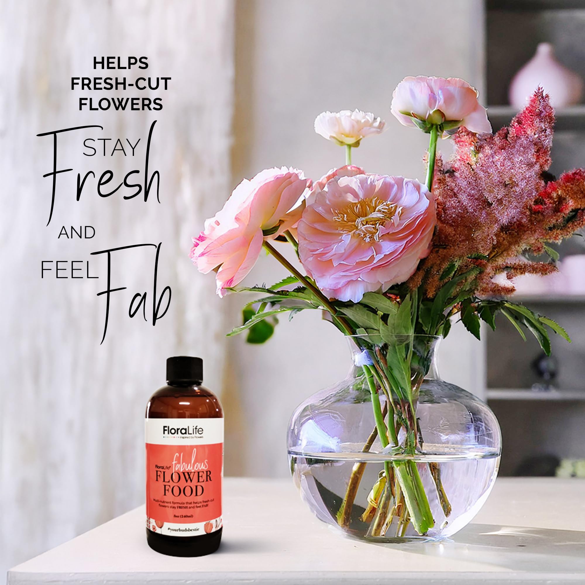 Hydration solution from Floralife in water maintaining blooms