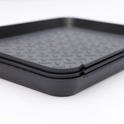 Flowerting-easy-clean-rubber-tray cleans quickly with water and cloth.