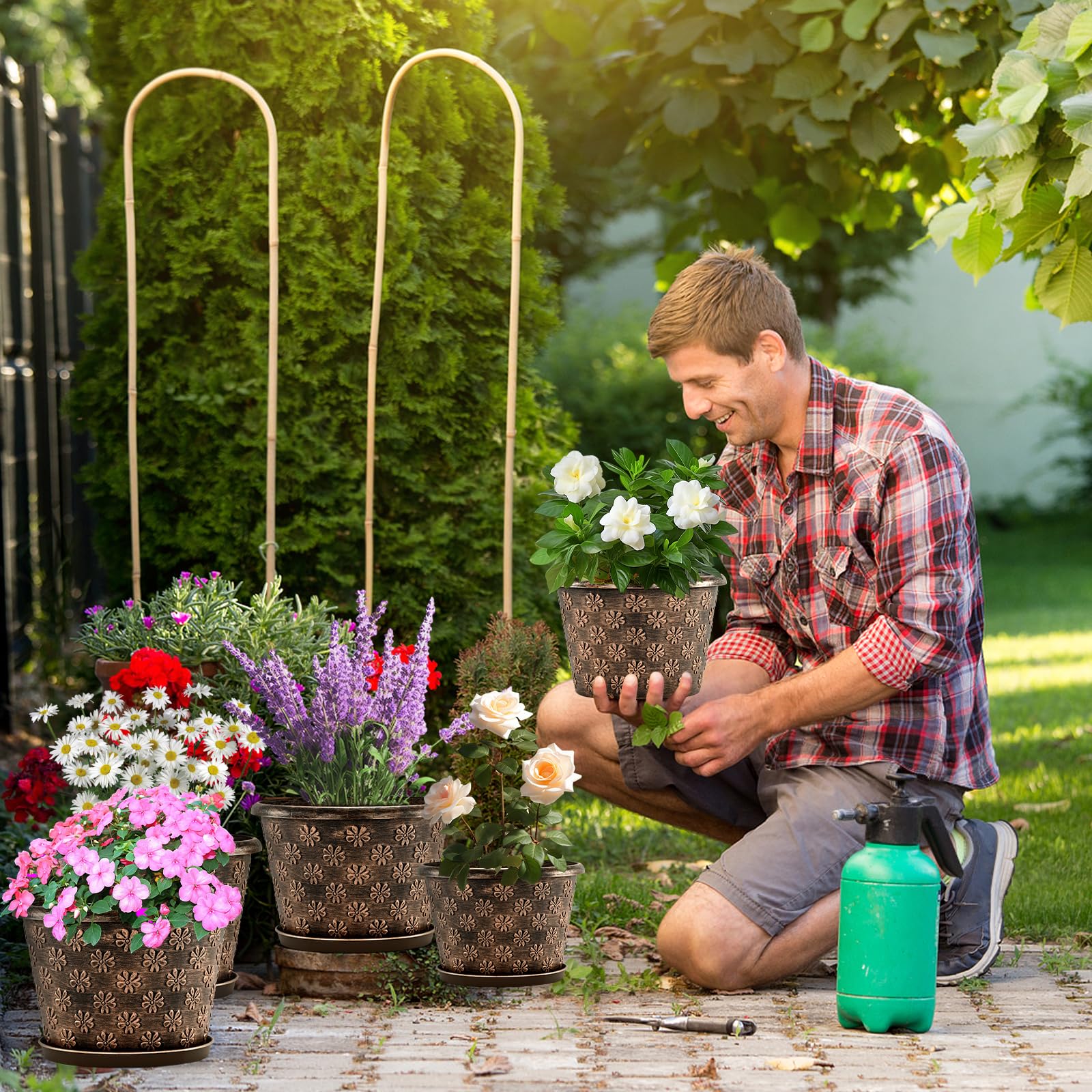 Flowyypo 16-inch planter with removable saucer to catch excess water.