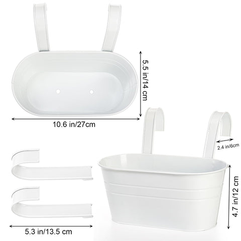 Foraineam detachable-hook design enables easy indoor or outdoor hanging.