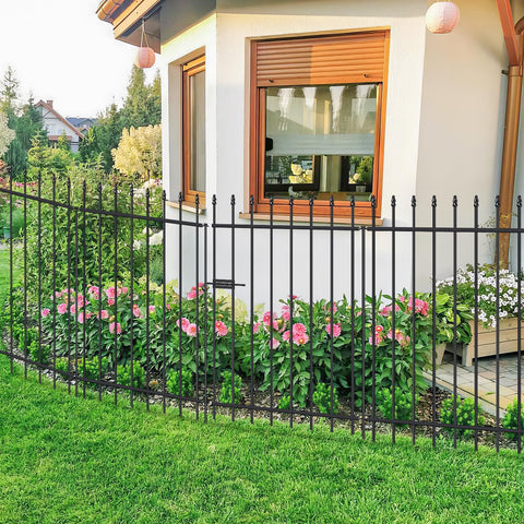 FOREHOGAR metal fence panel 42h 27-5w creates strong outdoor borders