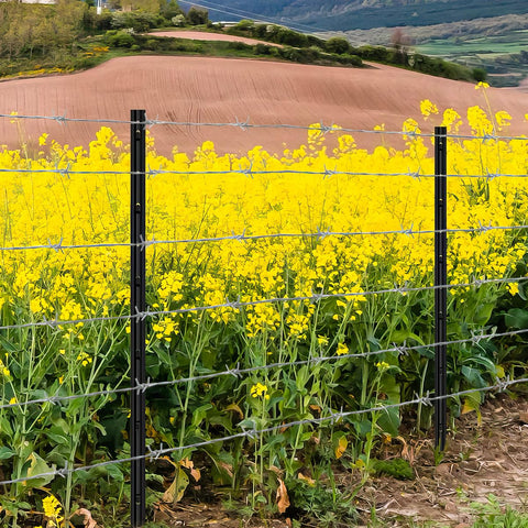 FOREHOGAR multi-purpose fence poles support animal barriers and plant trellises with reliable strength.