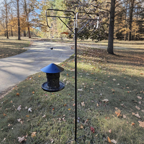 Frcctre ground-prongs base anchors securely into soil for stability.
