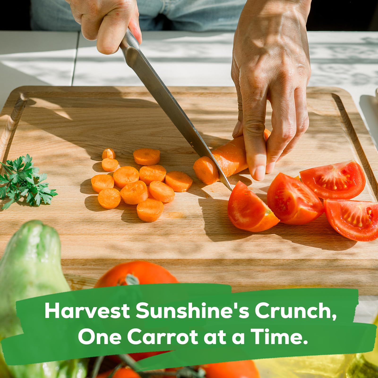 Fruivity Scarlet Nante fresh harvest carrots in a bowl