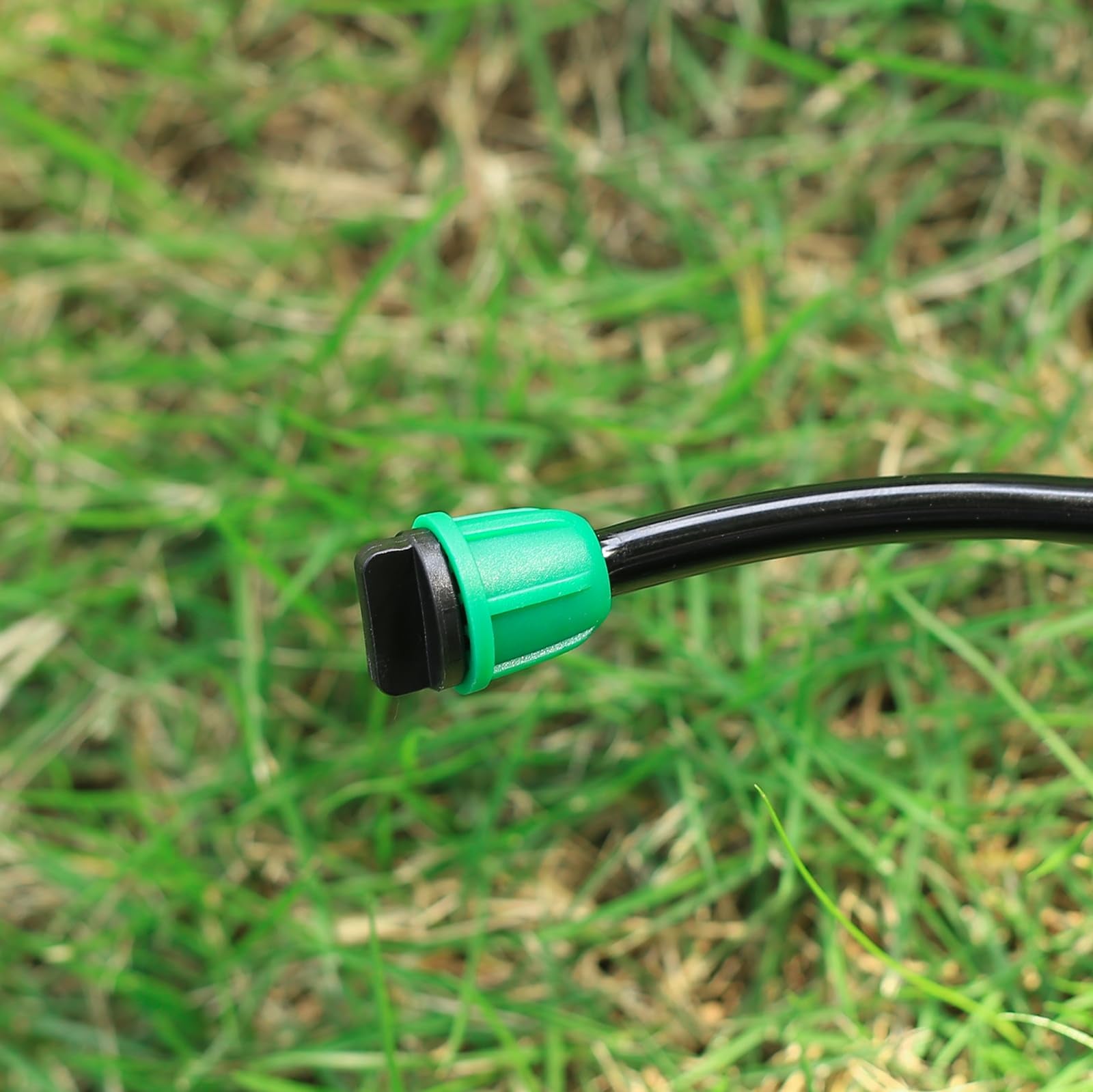 FULAIERGD twist-lock end plug seals tubing with extra tightness and no tools.