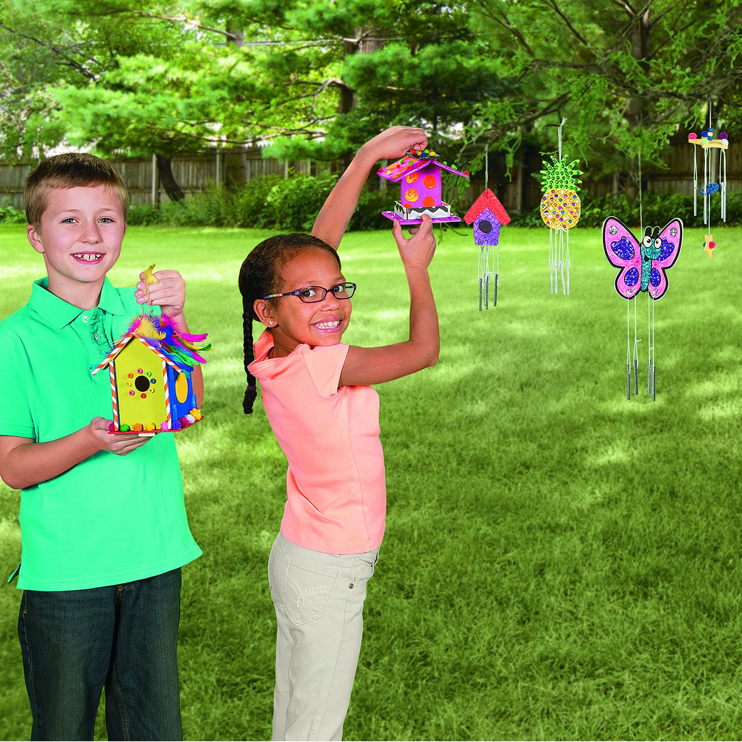 Fun Express wind chimes star design ready for painting and hanging in the garden