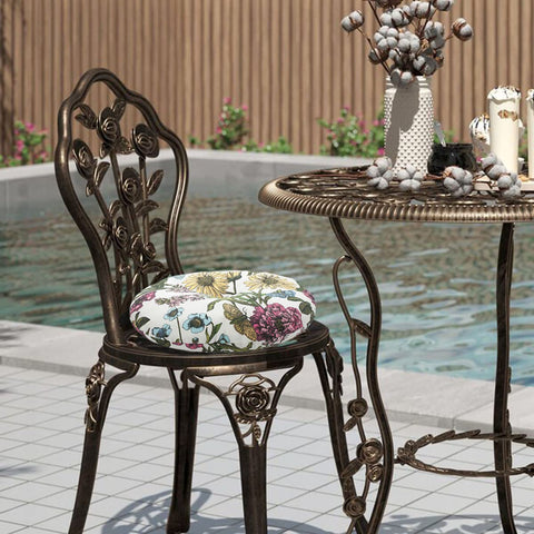 FUNHOME outdoor cushion demonstrates fade-resistant color on sunlit patio