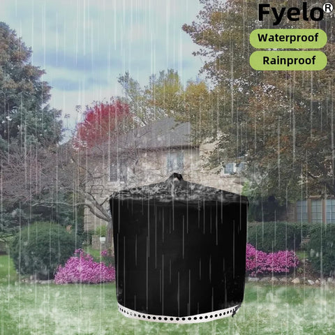 Fyelo adjustable drawstring ensures a snug windproof fit for breezy days.
