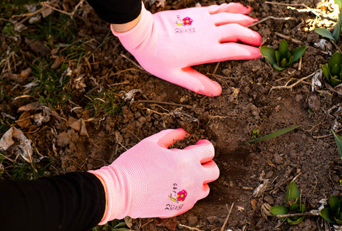 G & F Products nitrile-coated foam gloves reduce fatigue with non-slip grip.