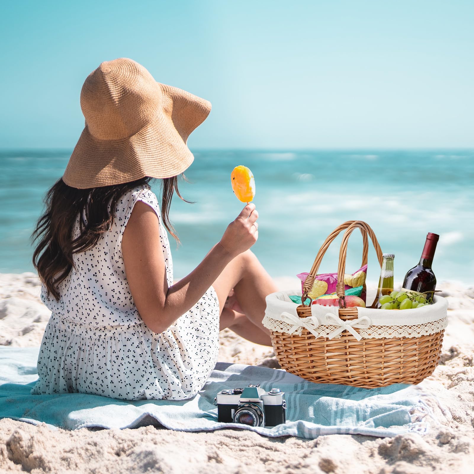G GOOD GAIN gift-ready basket ideal for celebrations and gifts.
