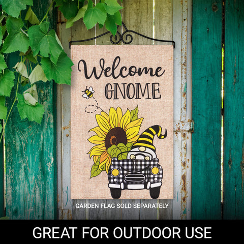 G128 outdoor-ready hanger with rust-resistant finish for year-round flag display