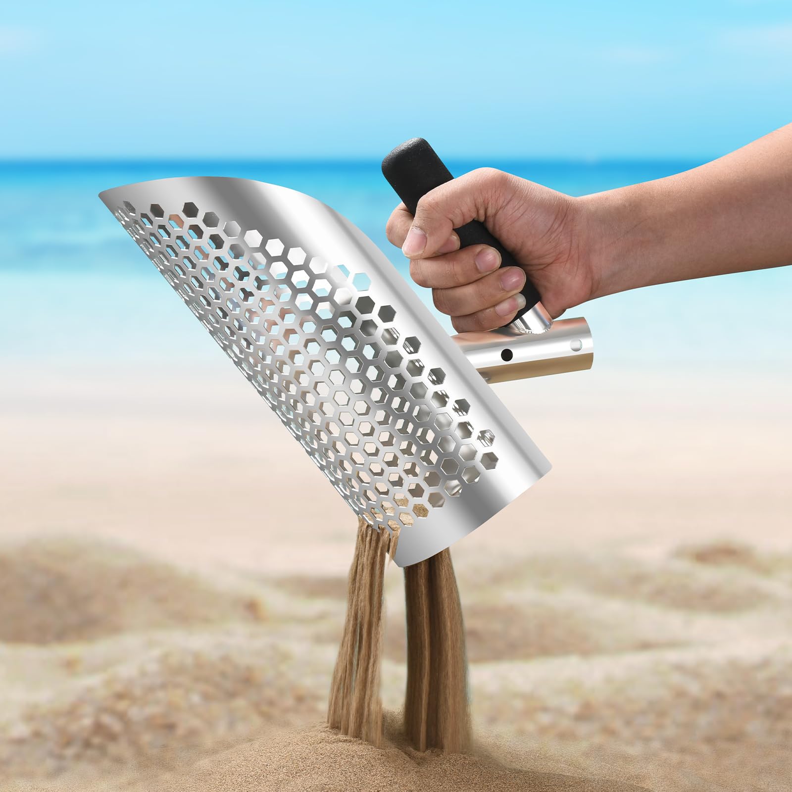 GADFISH heavy-duty stainless steel scoop designed for reliable beach searches and water use