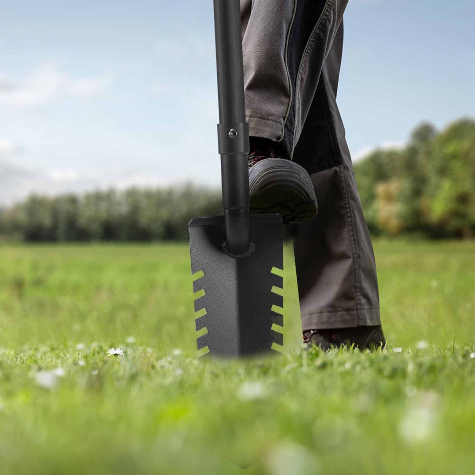 GADFISH lawn and relic prospecting setup makes digging tasks efficient.