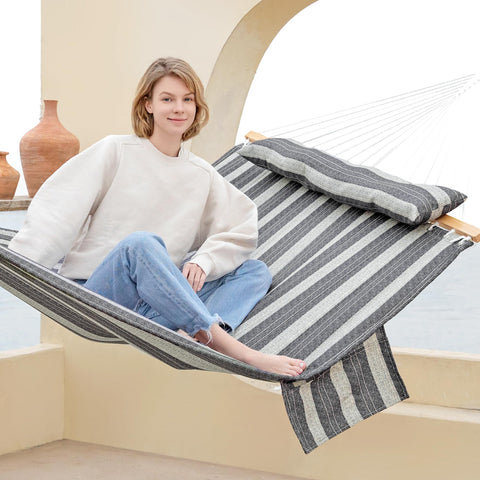 Gafete hammock close-up shows quilted fabric texture for comfort.