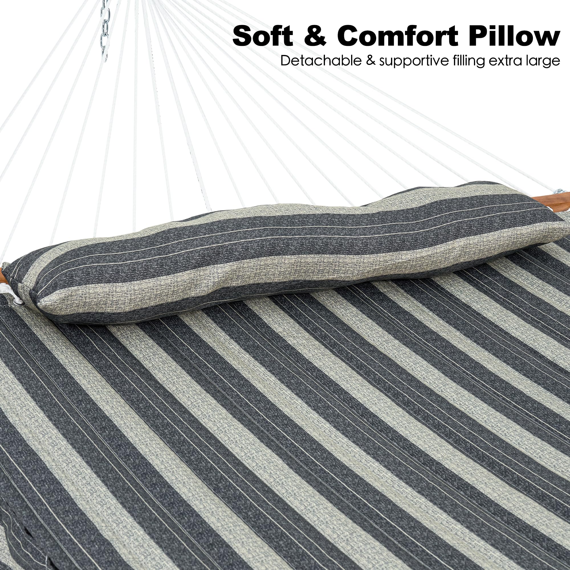 Gafete hammock storage pockets keep essentials close at hand.