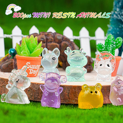 GALAOMA durable, waterproof resin figures for indoor or outdoor displays.