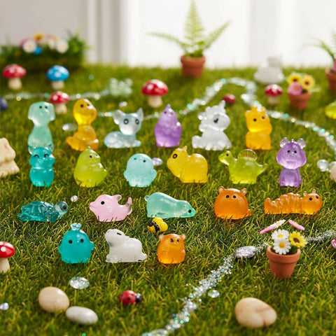 GALAOMA glow-in-the-dark minis support DIY crafts, toppers, and decor