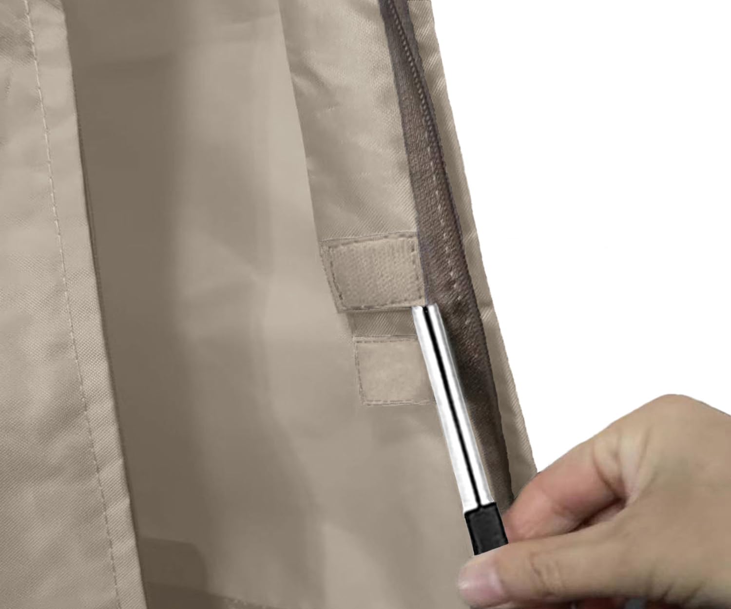Garden Balsam zipper and rod design simplifies fitting