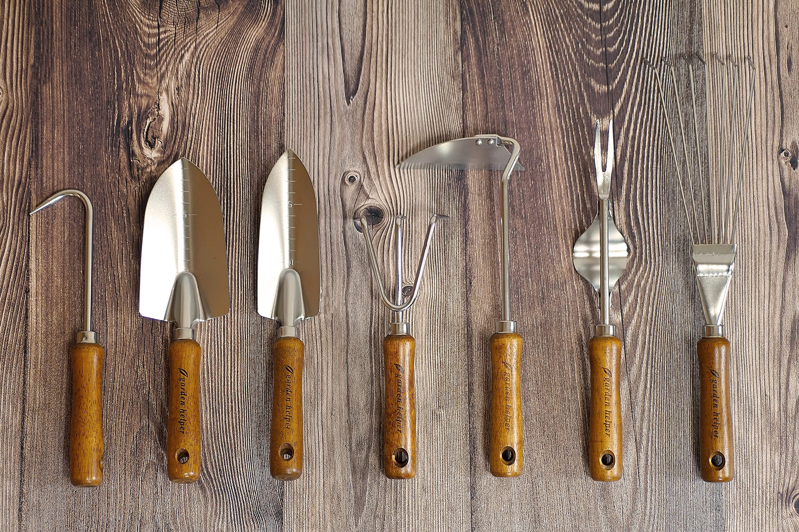 Garden Helper made in Japan signals trusted craftsmanship.