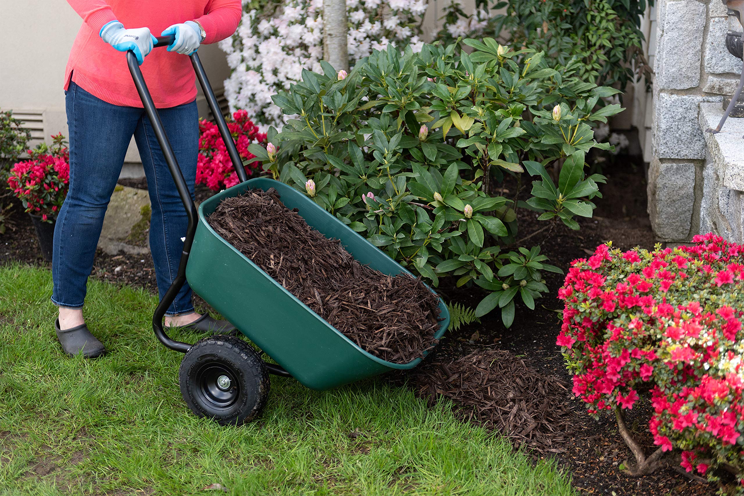 Garden Star easy-assembly with six bolts saves setup time