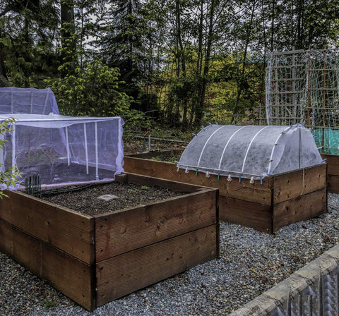 Garden Tailor durable HDPE net ensures long-lasting garden protection.